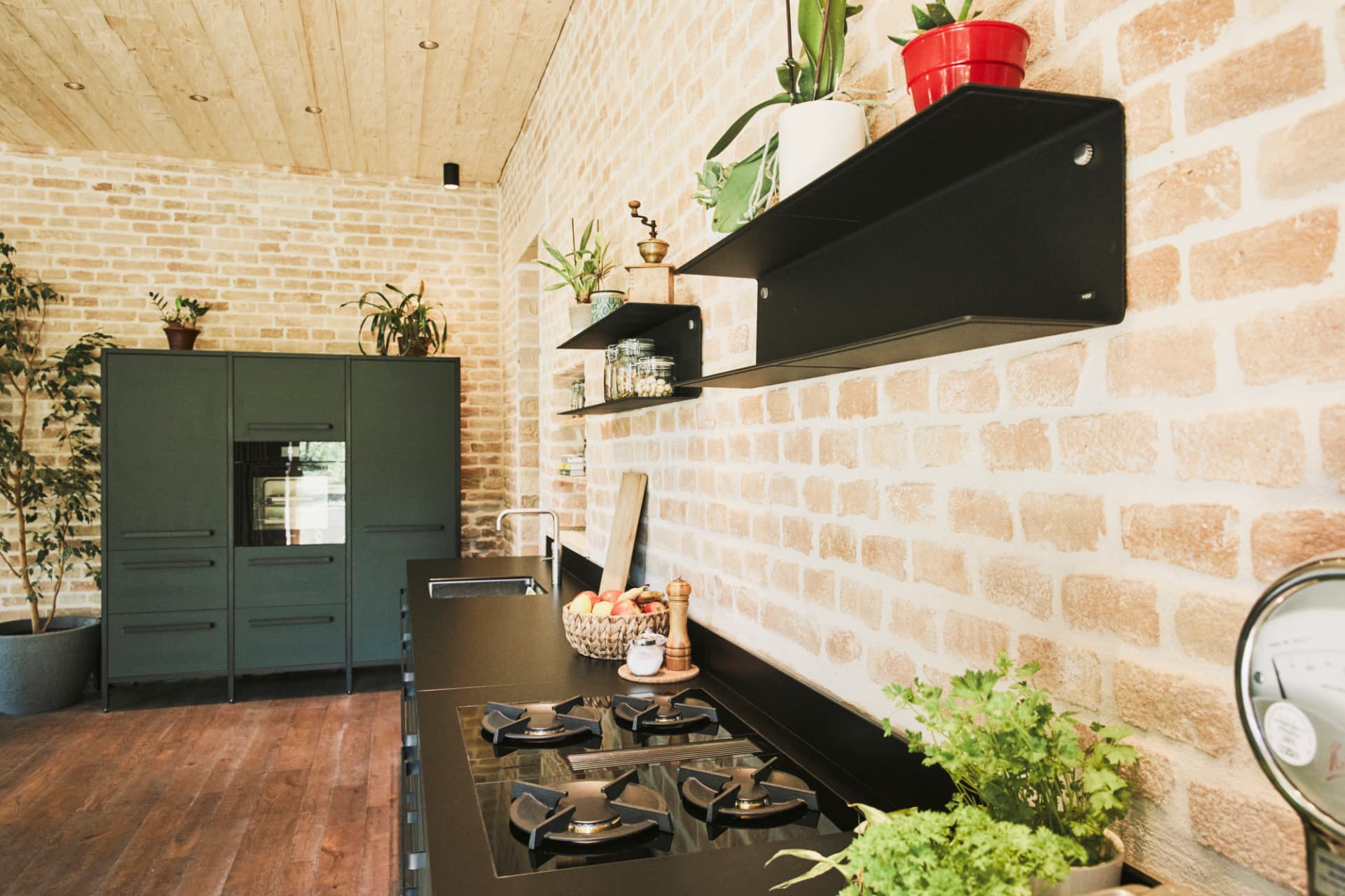 Linoleum kitchen-dark green-keep-black countertop